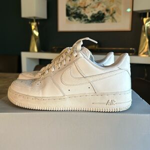 Nike Women’s Air Force 1 ‘07